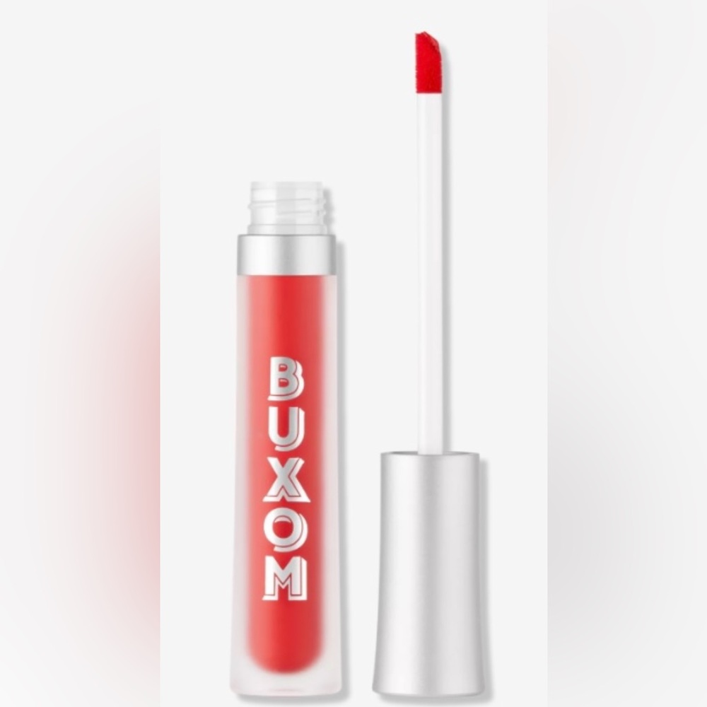 Buxom FULL ON lip plumping Matte color is  Drop some $ NIB